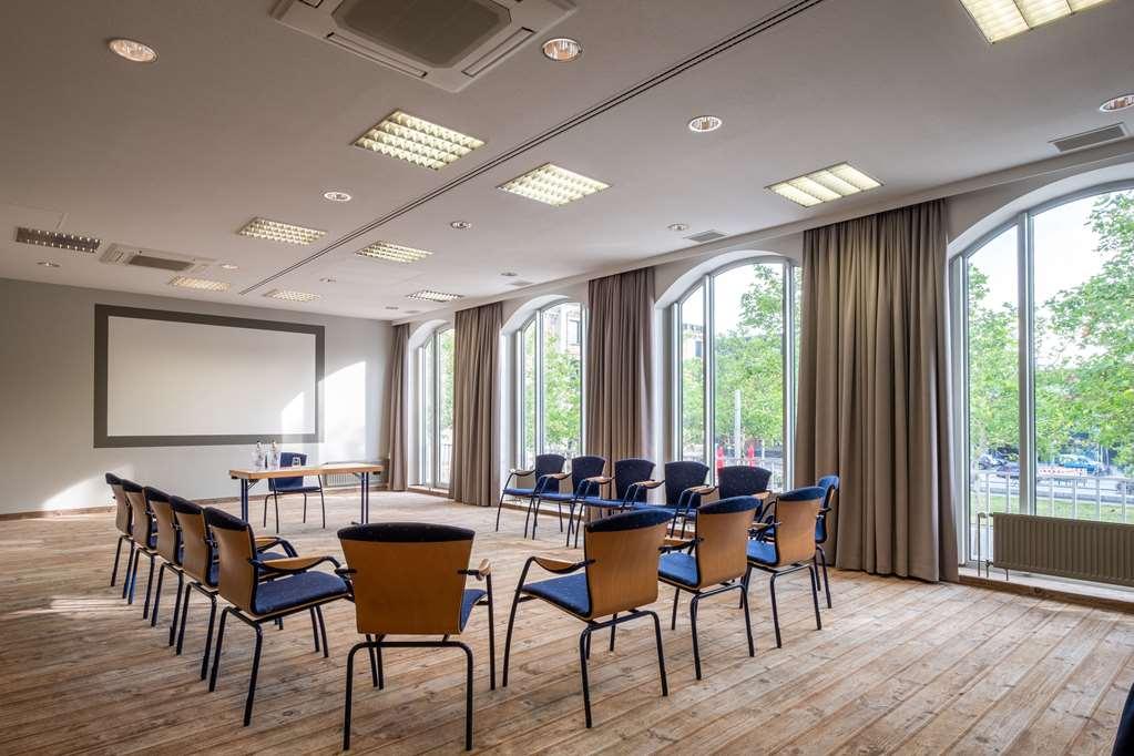 Quality Hotel, Star Inn Premium Bremen Facilities photo